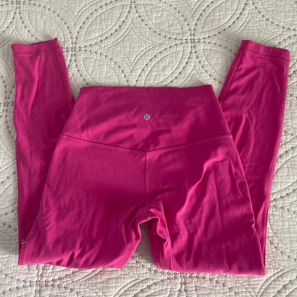 🩷sonic pink lululemon leggings🩷